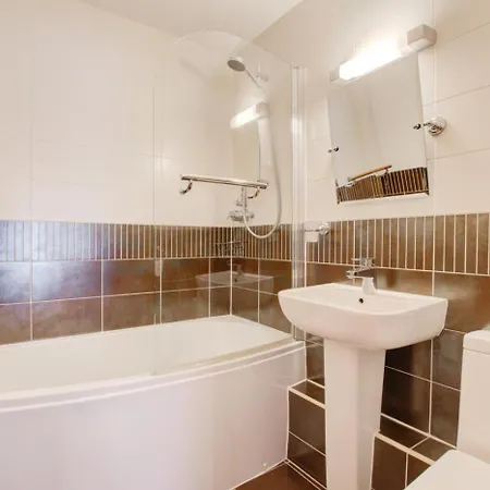 2 Bed In Oc-w814 *